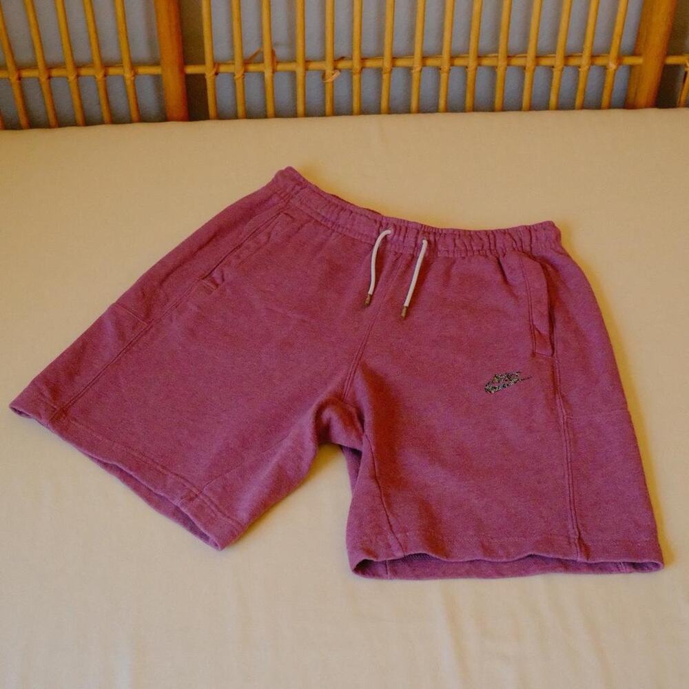 Nike Men’s Fleece Sweat Shorts – Red with Confetti Swoosh